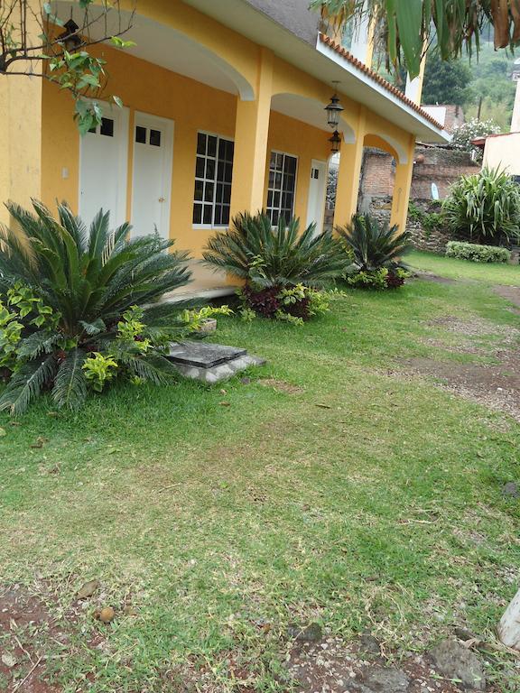Posada Los Robles テポストラン エクステリア 写真
