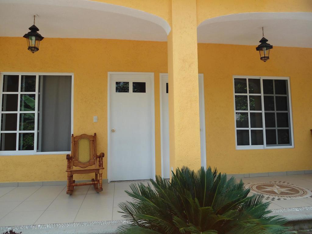 Posada Los Robles テポストラン 部屋 写真